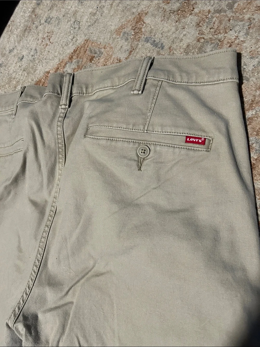 Men's Levi’s Classic Khaki Pants - Neutral Beige
